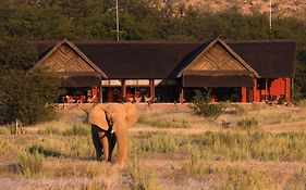 Hobatere Lodge